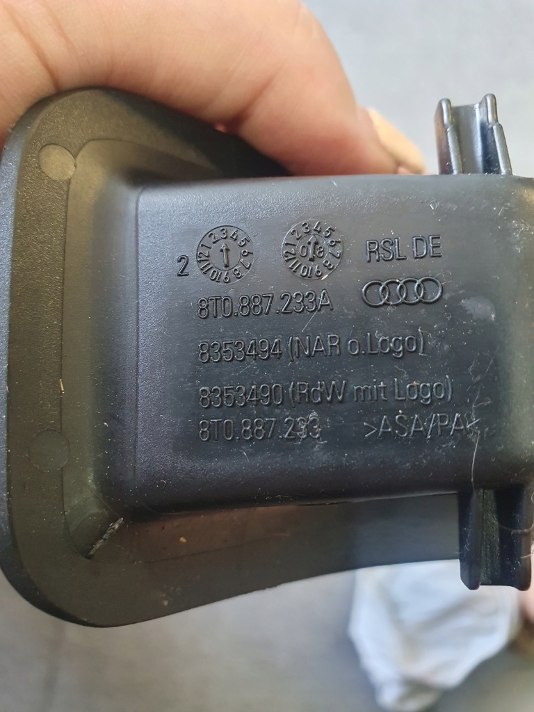 фото №1, Audi a5 8t кронштейн дитяче крісло isofix 8t0887233a