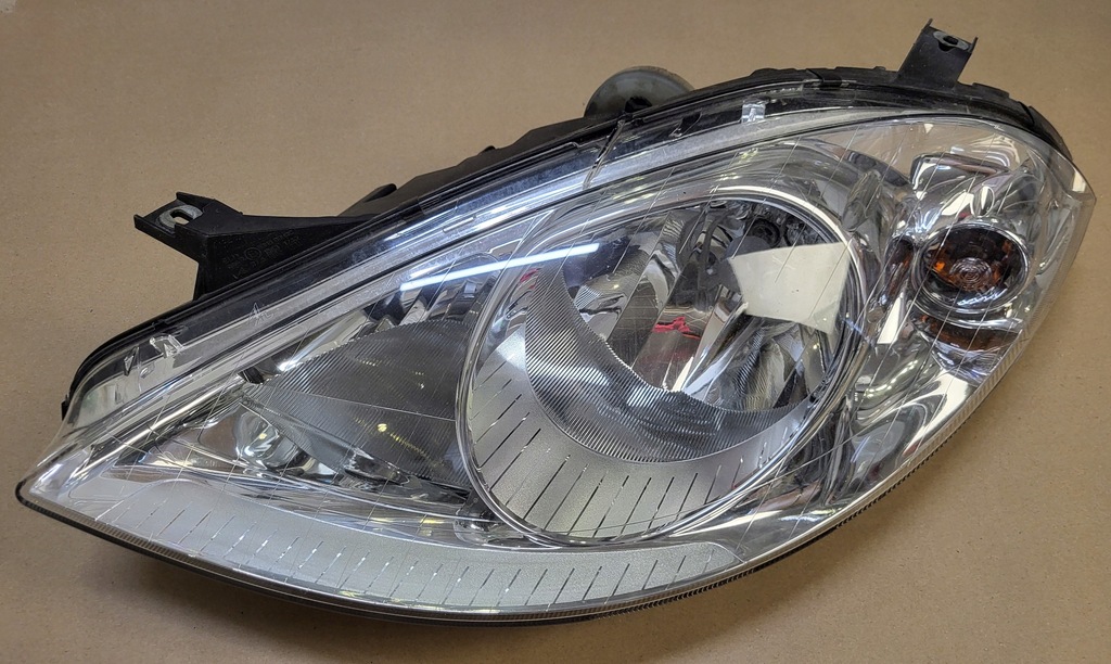 фото №1, Лампа фара лівий перед mercedes a w169 оригінальний номер eu