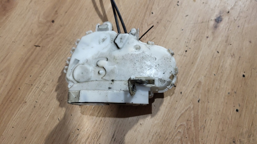 фото №8, Замок правий задня honda civic viii 8 ufo hb 5d 7 pin