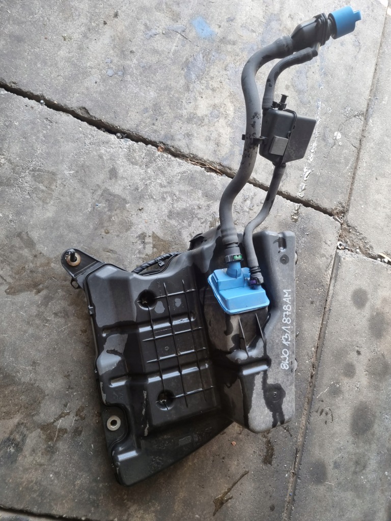 Купить Audi a4 бак adblue 8w0131878am