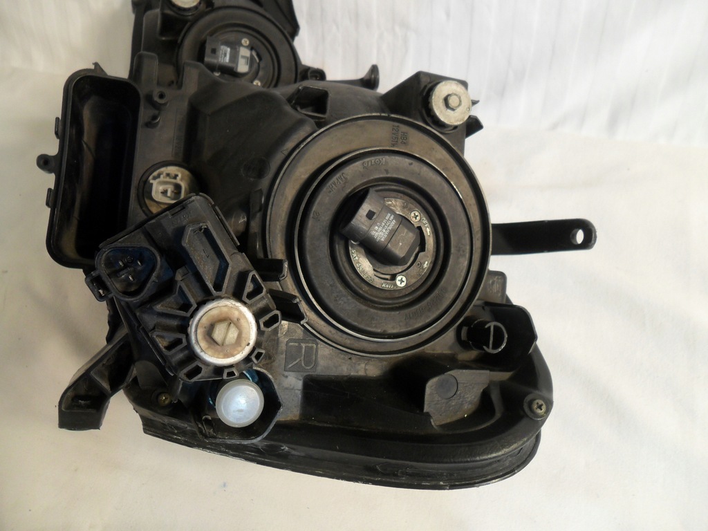 фото №15, Лампа правий перед eu toyota avensis verso 2001-