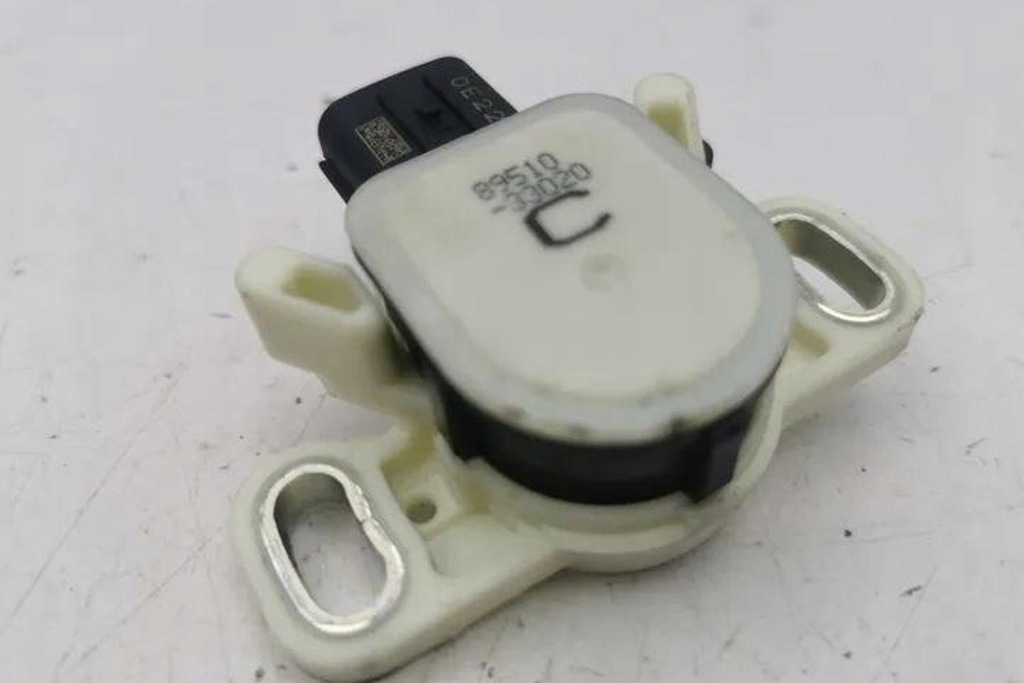 фото №7, Датчик педали тормоза toyota rav 4 v xa50 8951033020c 2.5l hybrid 144kw