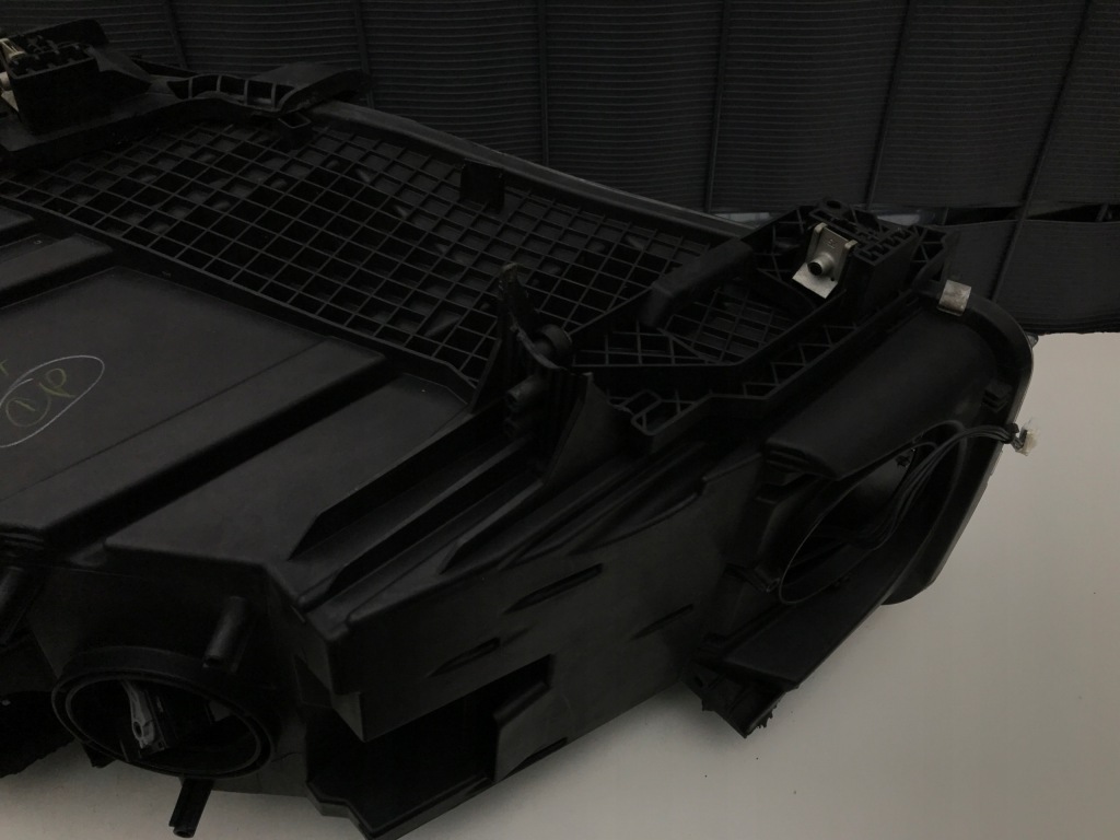 Bmw x5 f15 x6 f16 правый  фара перед адаптивный led 14-18 в Украине