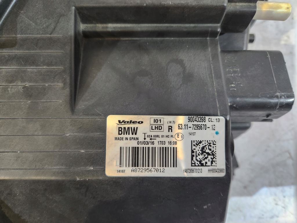 фото №10, Bmw i3 лампа передня звичайна h7 права - 17140