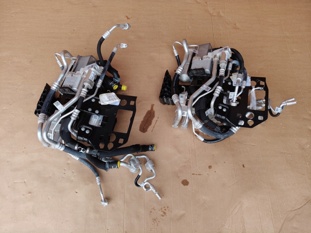 Купити Audi e-tron 55 клапан кондиціонера 4ke