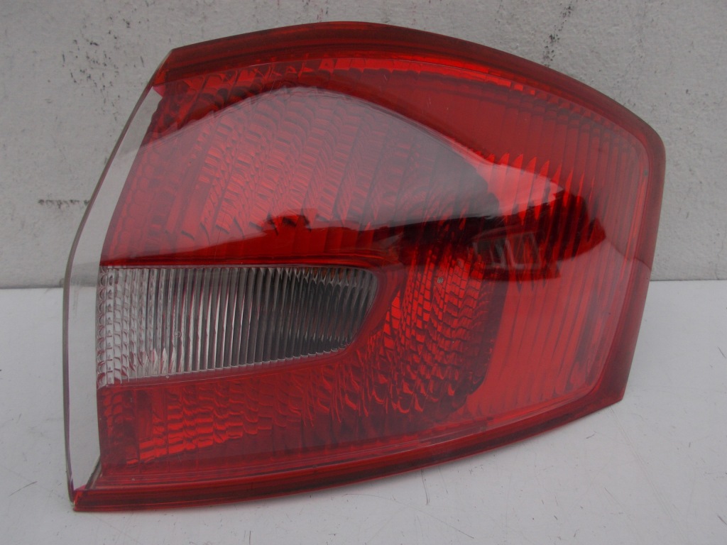 фото №1, Лампа задняя задняя ford kuga mk1 1 2008 - 2012 europa правая