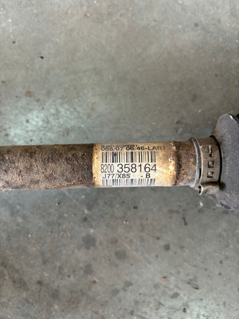 фото №2, Renault clio iii 1.6 приводной вал правая 8200358164