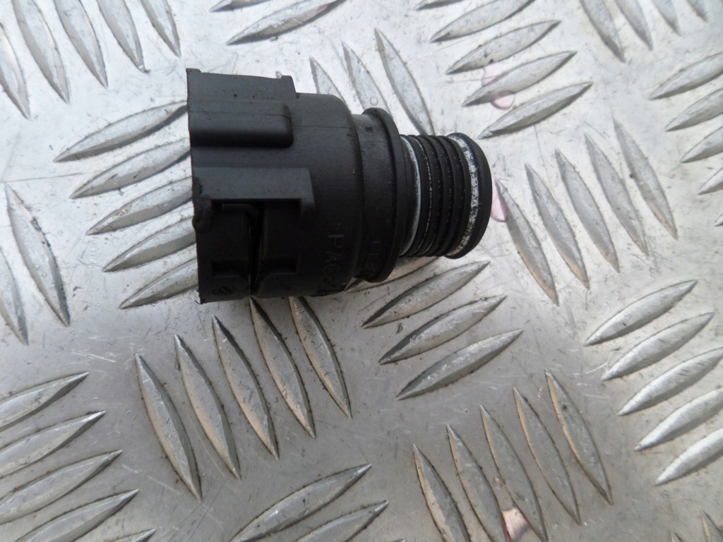 Купити Шланг патрубок води 1436378 двигун bmw b47