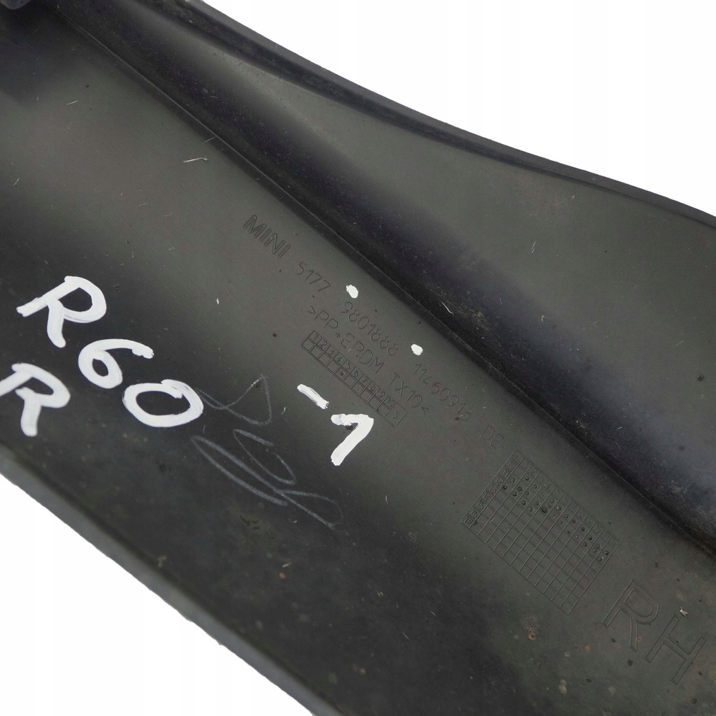 фото №2, Mini countryman s r60 молдинг порог правая порог