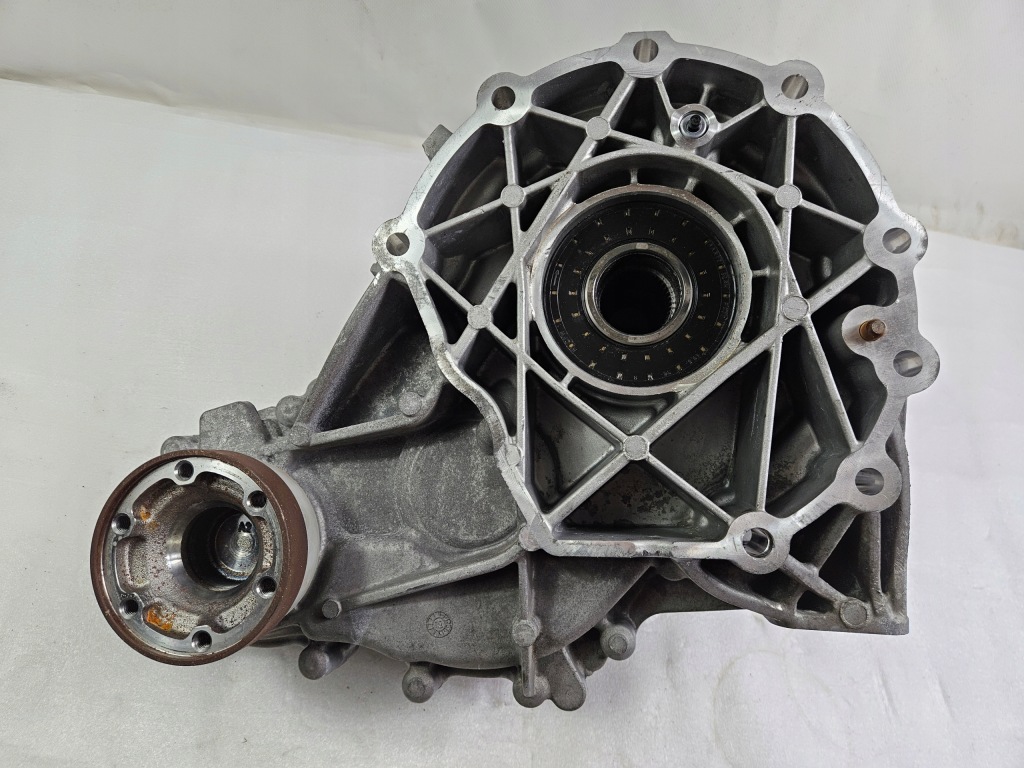 Диференціал редуктор коробки передач maserati levante m161 3.0d 06701527250 Доставка