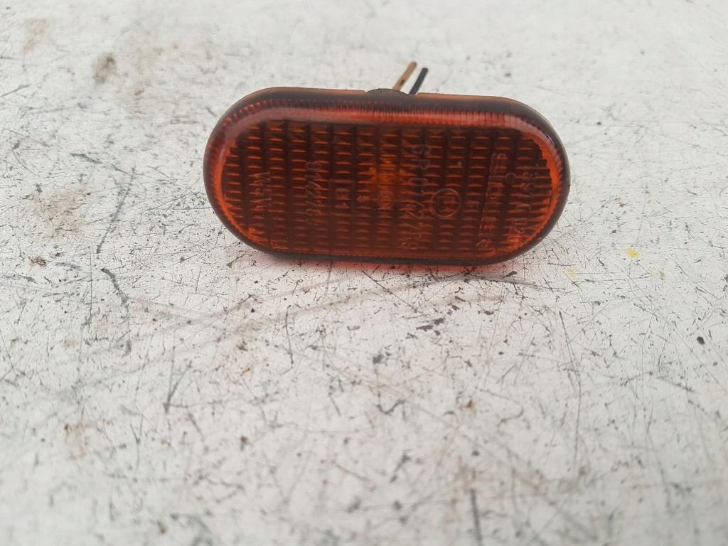 фото №2, Поворотник крила боковий renault scenic i rx4