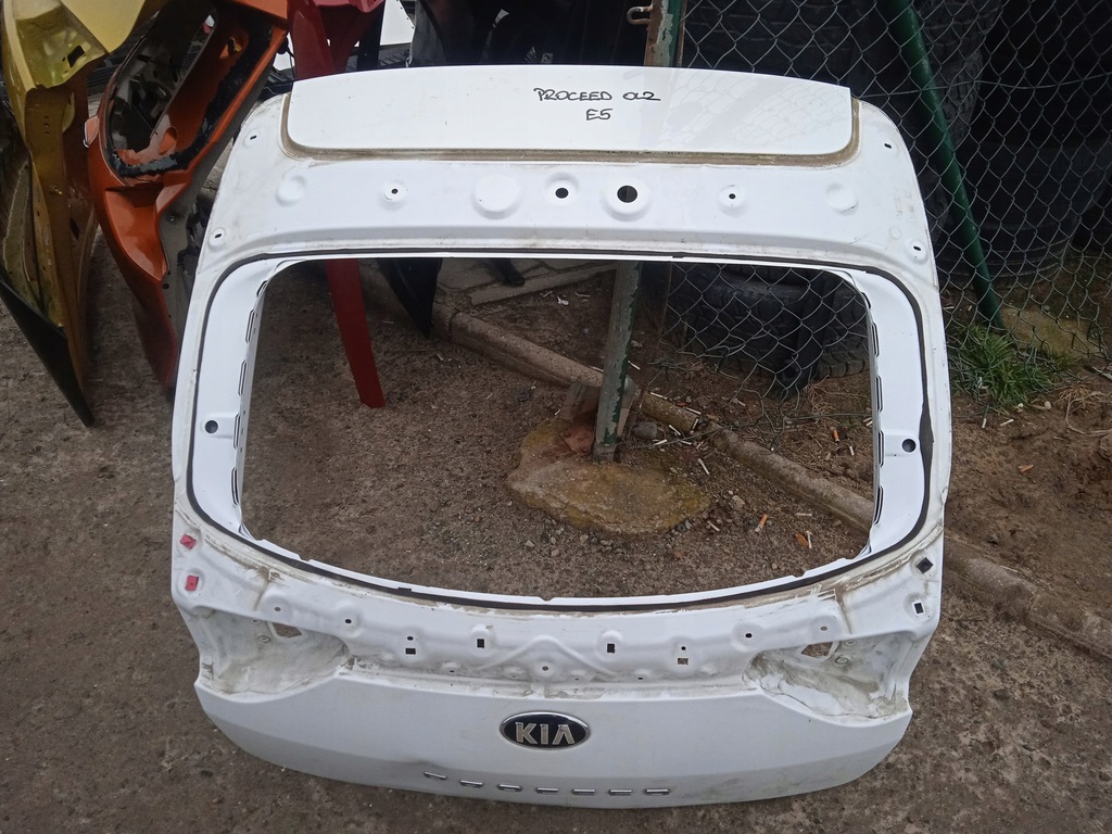 фото №1, Kia proceed кришка багажника задня