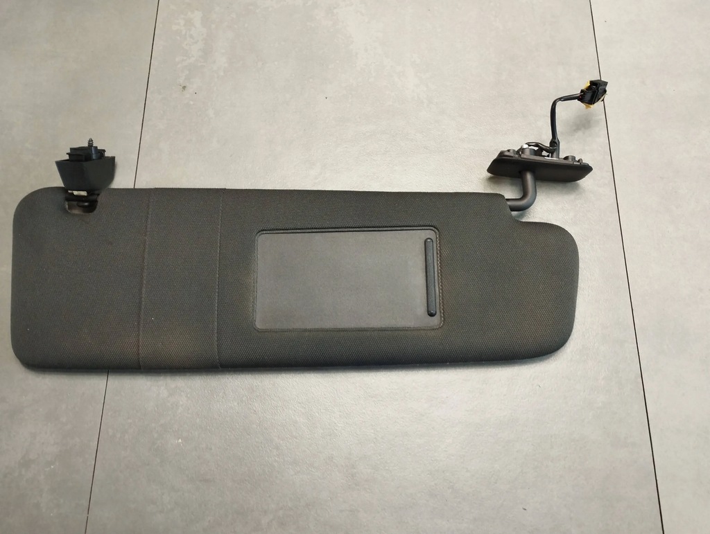 фото №1, Audi q7 4l защита солнцезащитная 4l0857552