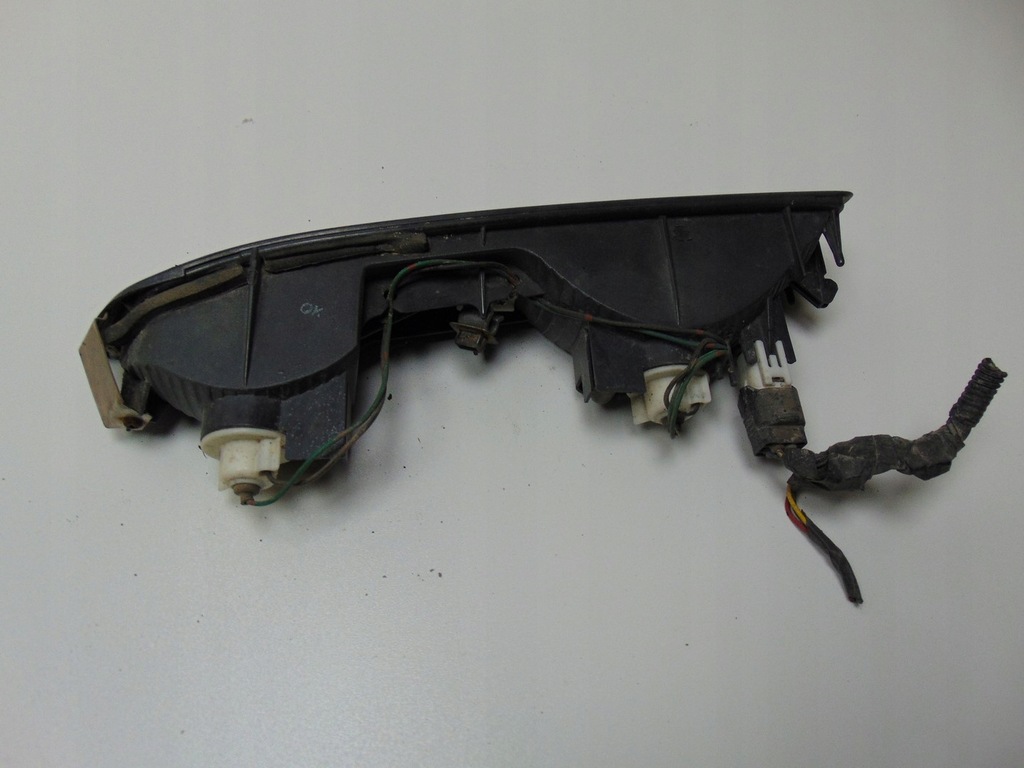 фото №10, Лампа левая задняя w бампер mitsubishi pajero iii europa