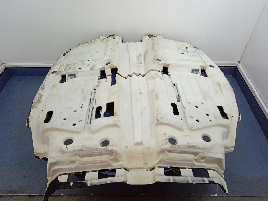 фото №6, Mercedes gls w167 обшивка пол задняя a1676806403