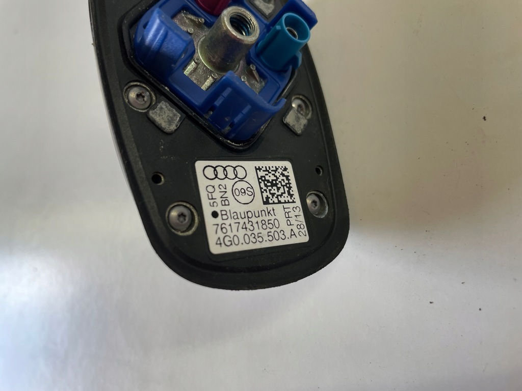 фото №5, Антенна кровельная audi q3 i 8u 4g0035503a