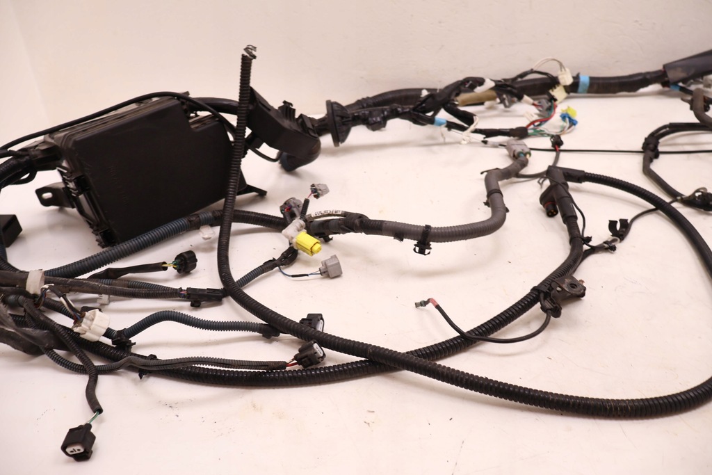 фото №14, Toyota rav4 iv 2.5 hybrid електропроводка відсік двигуна