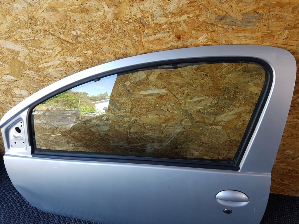 фото №9, C1 aygo 107 двері ліва лівий перед передні повний r08 сріблясті