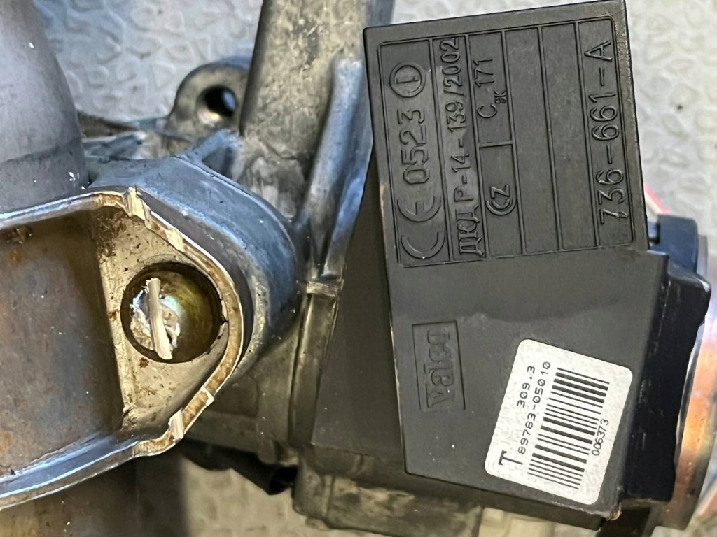 фото №4, Колонка кермова замок запалювання комплект avensis