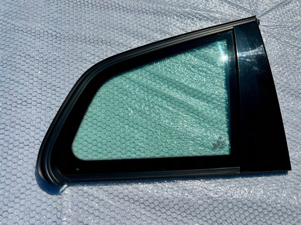 фото №1, Bmw x3 e83 скло кузовна правий задня чорний блиск shadowline