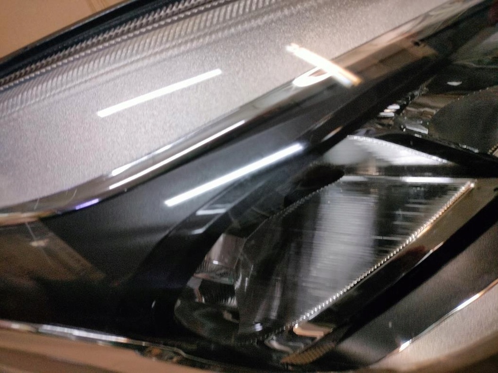 фото №6, Лампа передняя правая eu ford fiesta mk8 oryg cała