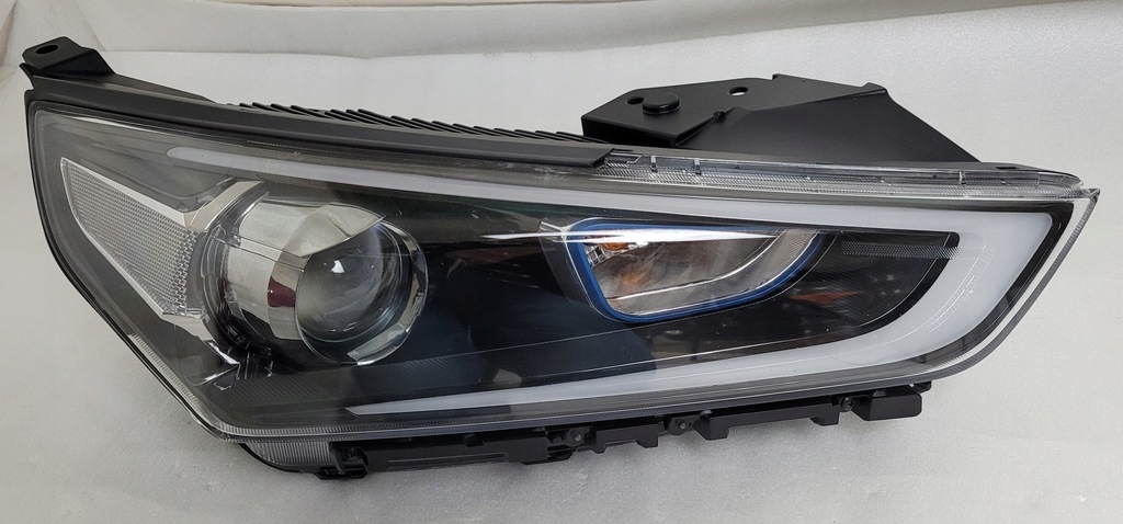 фото №1, Лампа правая перед hyundai ioniq 2016- ксенон led 92102-g2120