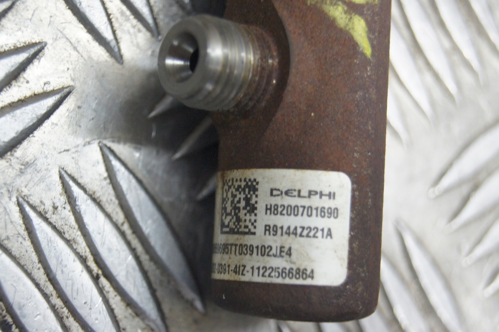 фото №5, Молдинг упорскування clio iii h820070169