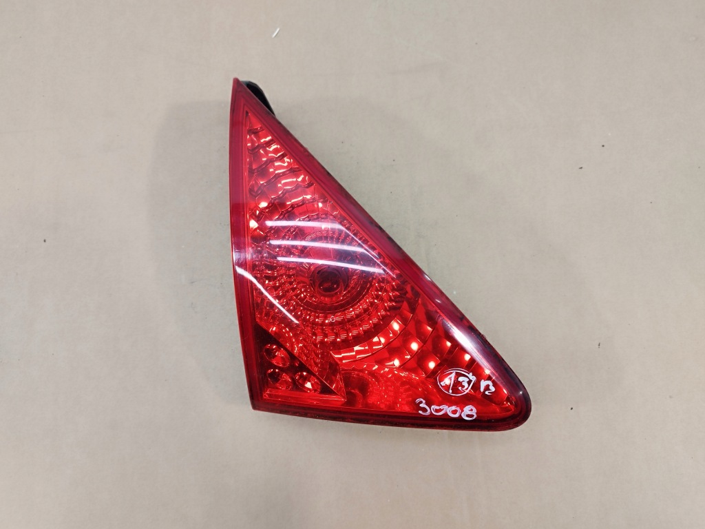 фото №7, Лампа задняя правая + левая w крышка багажника peugeot 3008 i lata 2009-2013