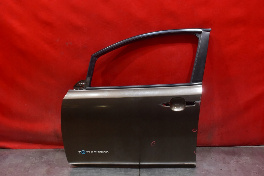 фото №1, Дверь левая перед передние cap nissan leaf 1 i ze0 lift 10-17