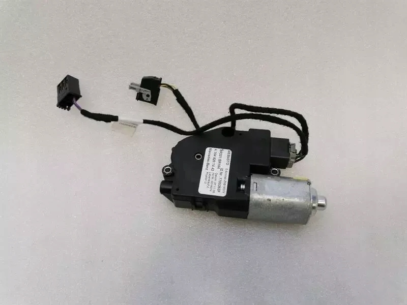 фото №1, Mercedes ml w164 двигун люк a1648201442 двигун люк