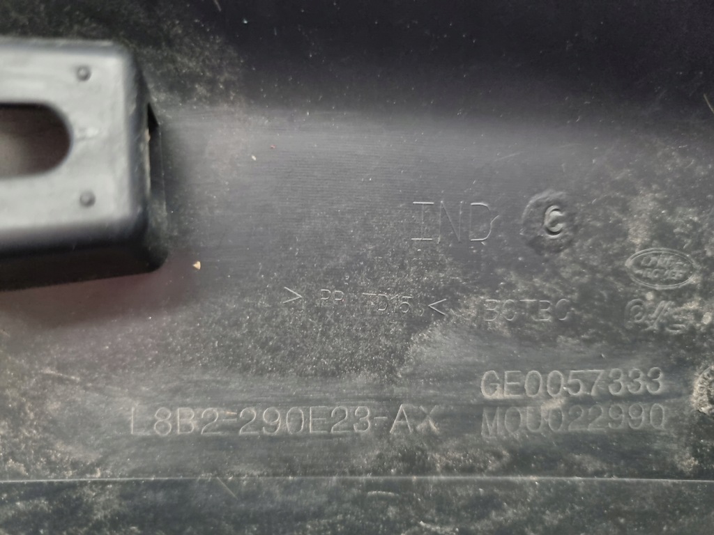 фото №16, Молдинг крыла левый задняя land rover defender ii l663 2020- l8b2-290e28-a