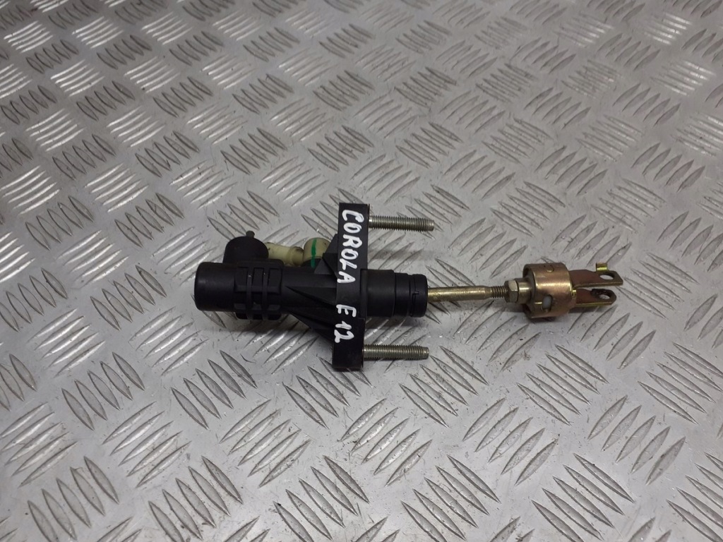 фото №1, Помпа сцепления toyota corolla e12 1.4 vvti