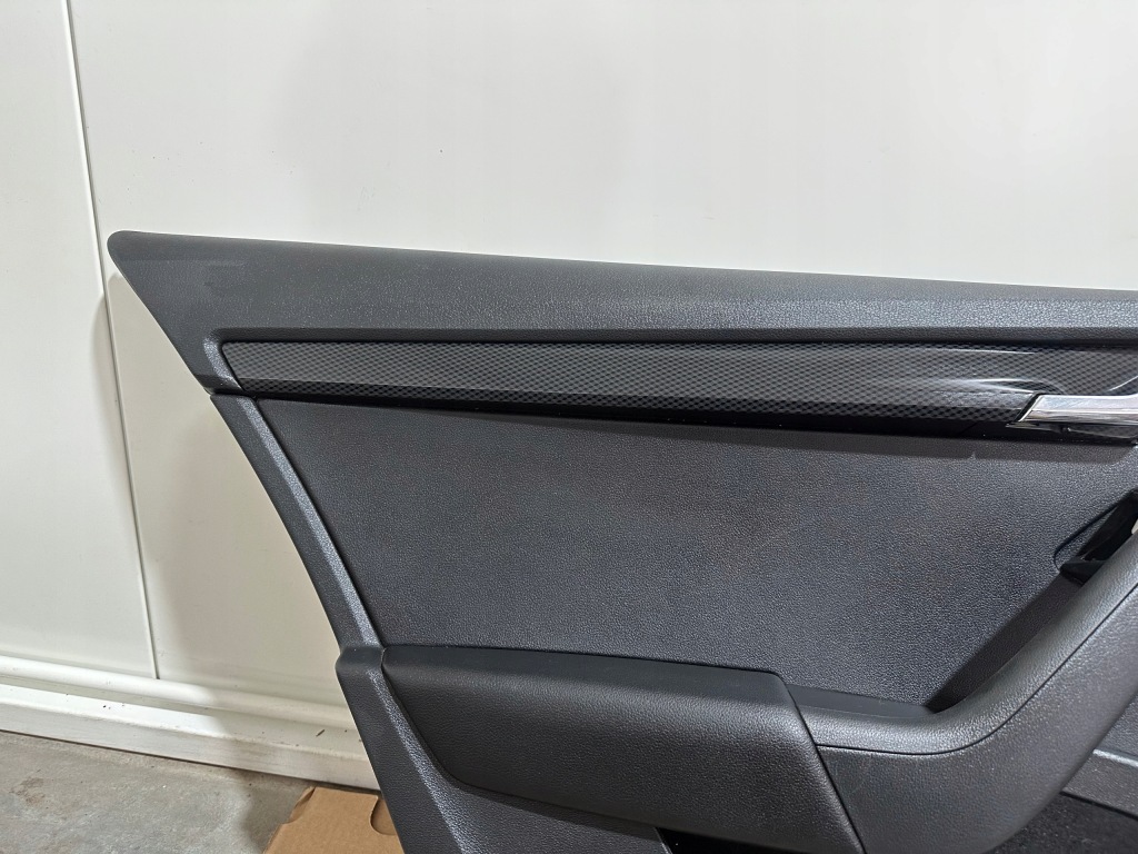 фото №5, Skoda octavia iii kombi vrs обшивка дверь задний левый