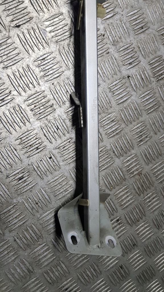 фото №9, Audi a8 d3 кронштейн кронштейн крыла левая 4e0805463e