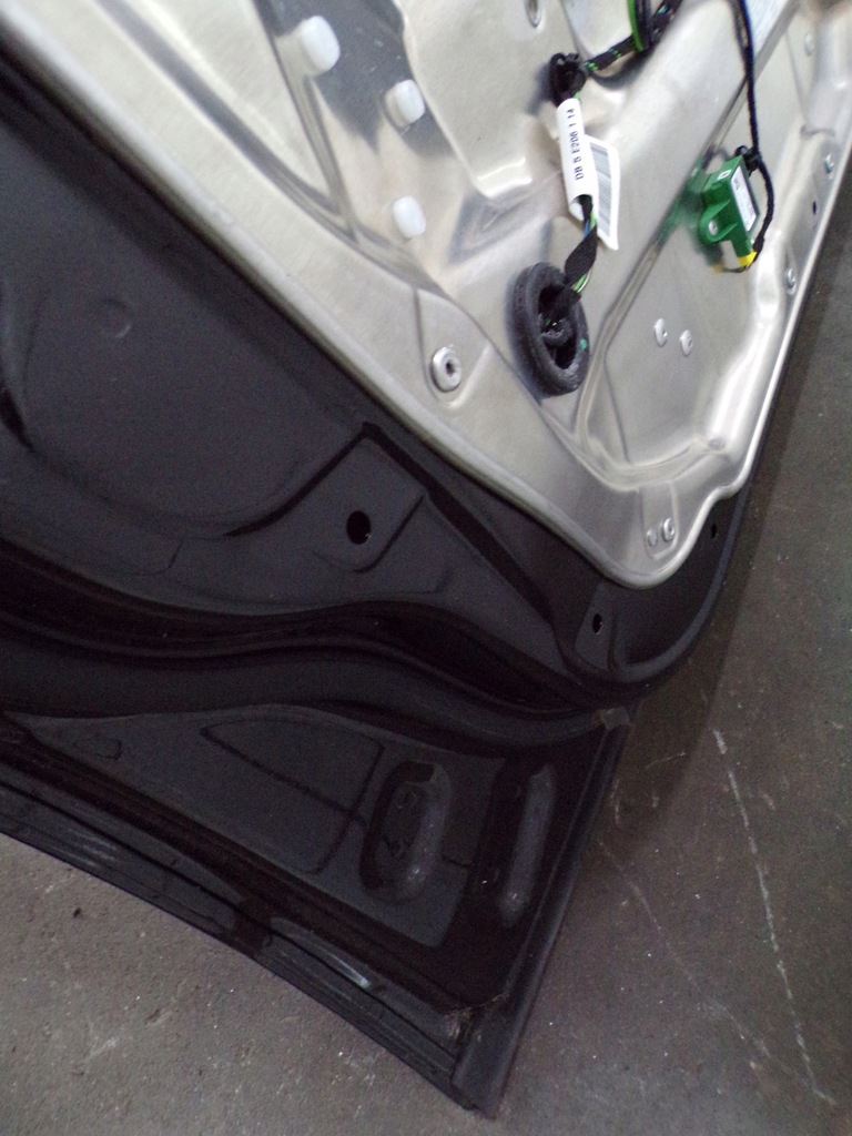 фото №6, Двері лівий перед mercedes w212 lak 033