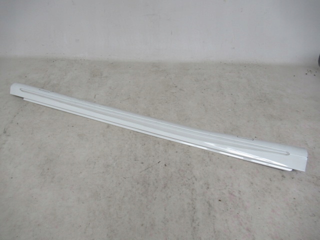 Купить Молдинг порог правая mercedes a klasa 176 amg