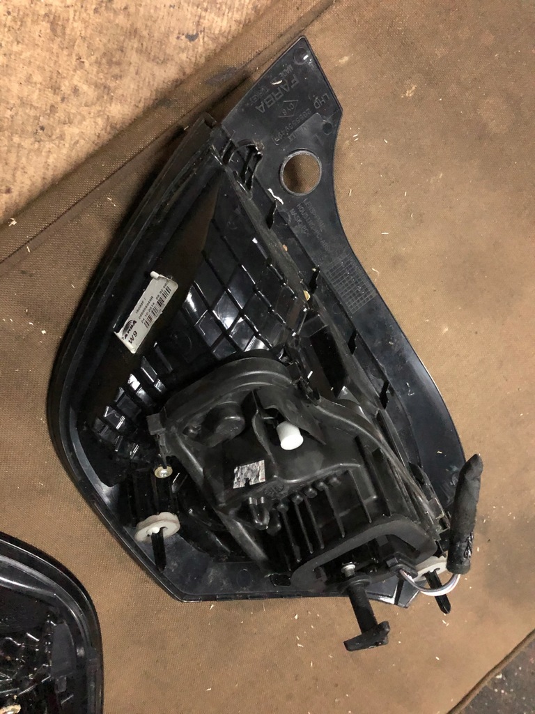 фото №5, Лампи задні renault twingo iii права/ліва