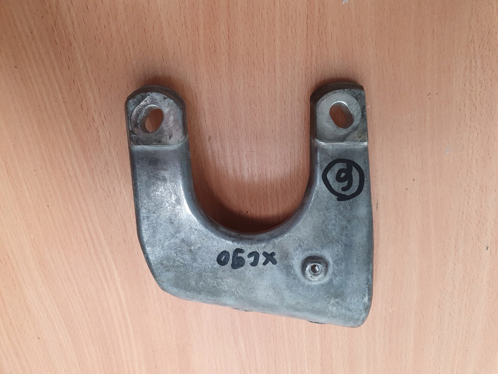 фото №13, Кронштейн подушка кронштейн двигуна volvo xc90 i 4.4