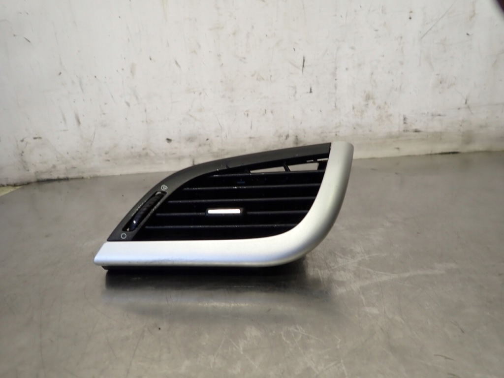 Купити Решітка обдув peugeot bipper 1.4