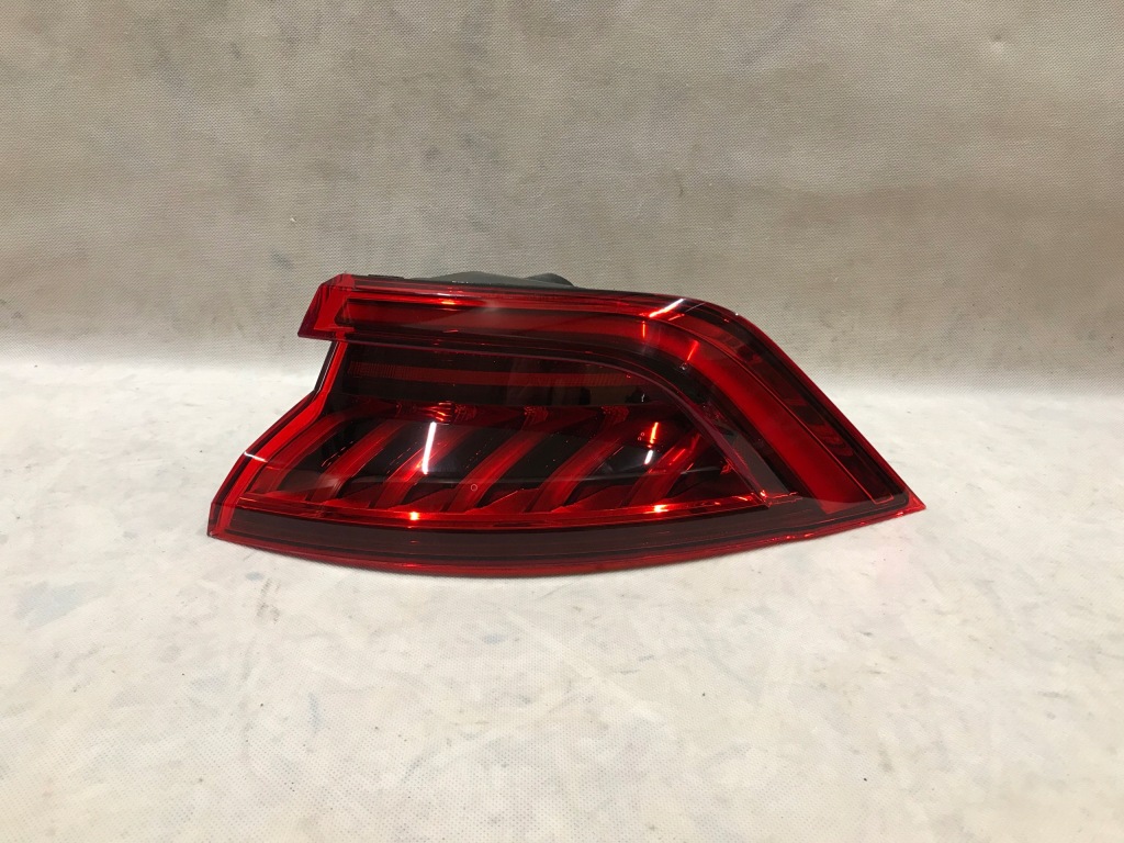 фото №2, Audi оригинальный номер 4m8945070 лампа задняя комбинированная