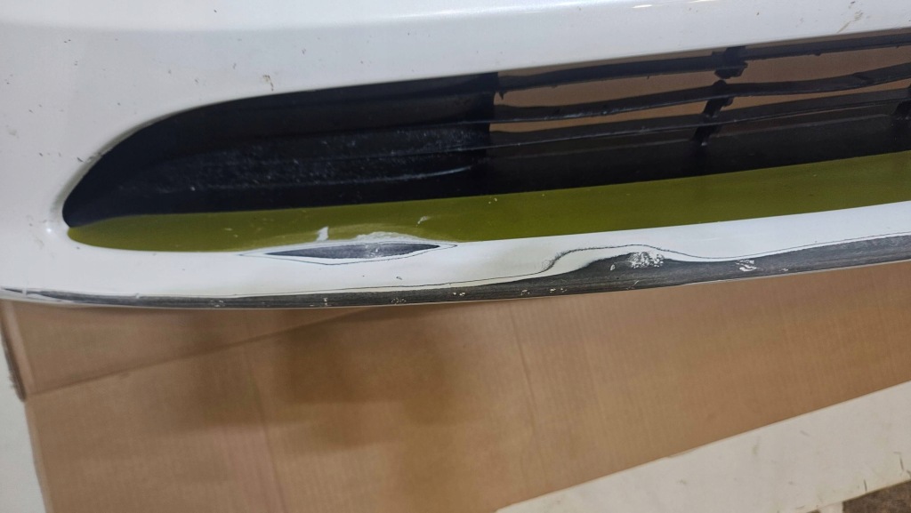 Бампер перед передний tesla model 3 рестайлинг  1781365-11-b Киев