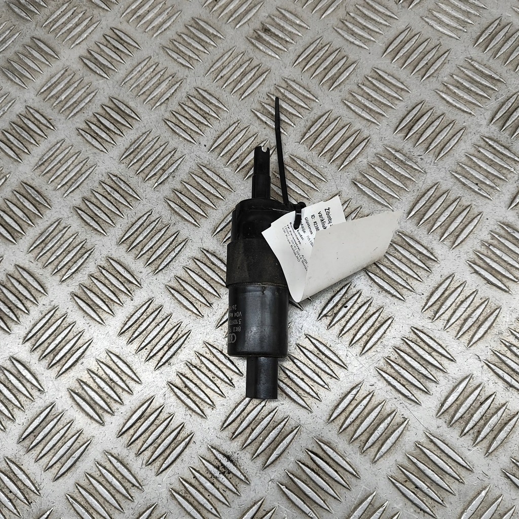 фото №6, Audi a5 8t 8f 2014 насос распылителя лампы передней