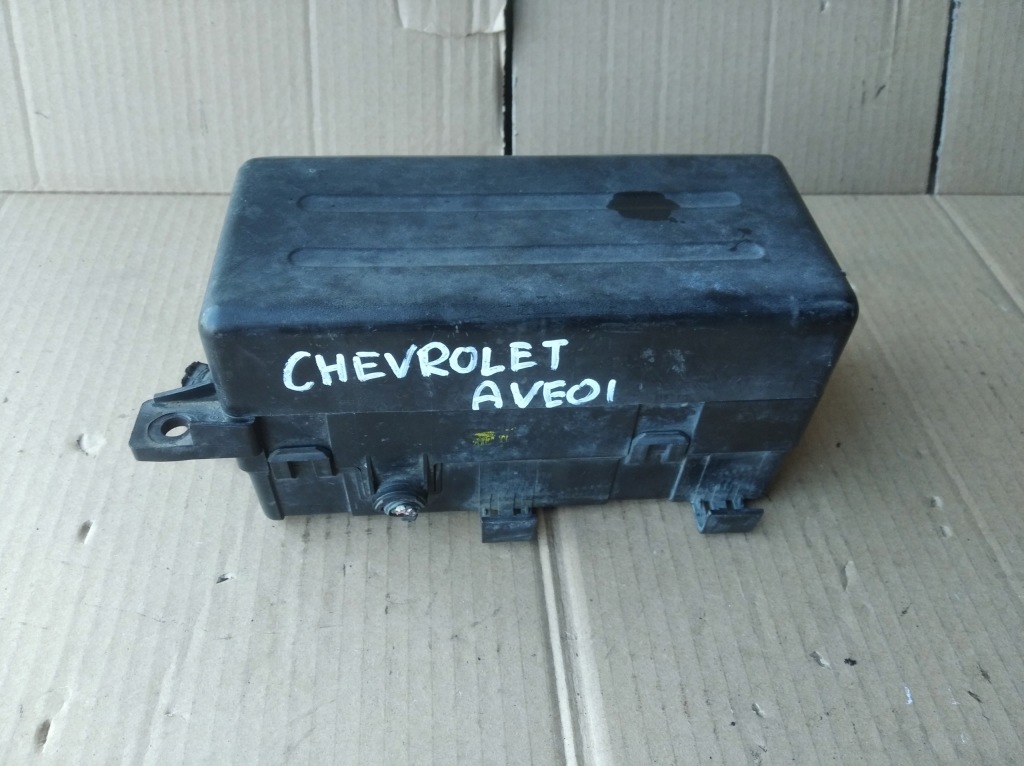 Коробка запобіжників chevrolet aveo 1 1,4b 16v в Україні