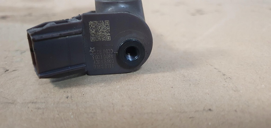 фото №7, Форсунка інжектор 2.4d d4d toyota hilux viii 23670-0e020