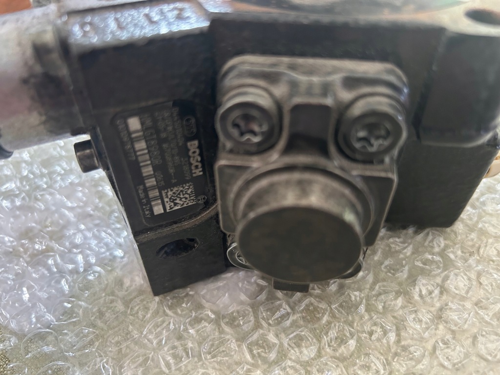 Купить Насос впрыскная renault оригинальный номер 1.6 dci 167008960r