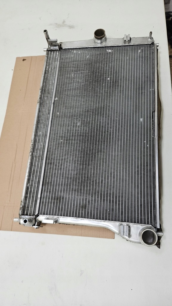 фото №7, Радиатор aston martin dbs vantage 8d33-8w000-ab