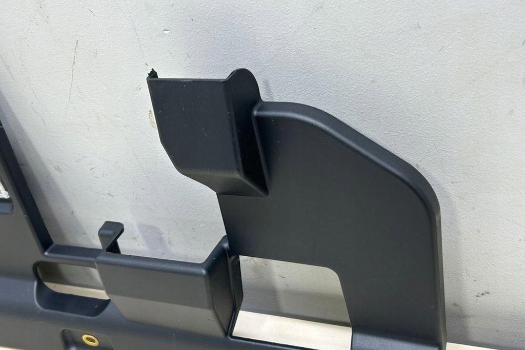 фото №10, Нижня молдинг декоративна панелі приладової панелі porsche cayenne 92a 7p5815173d