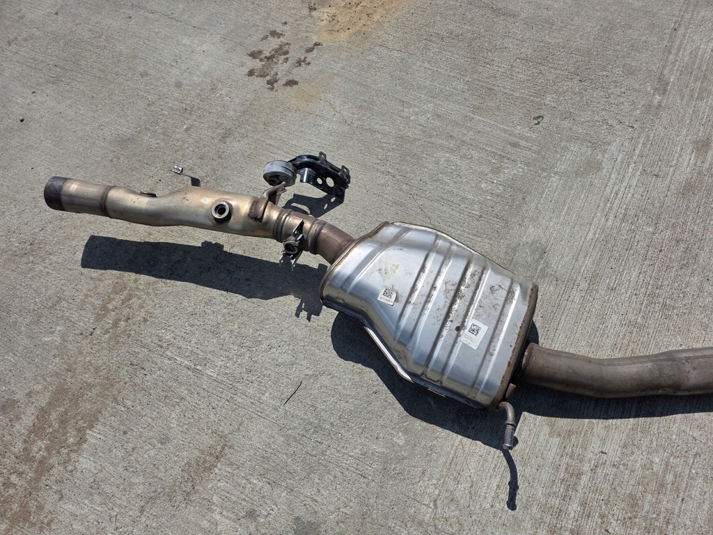 фото №11, Гаситель выхлоп комплект audi a4 b9 a5 8w 2.0 tdi 8w0253611r 8w0253411al !!!