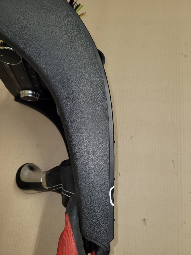 фото №6, Mercedes w176 панель рамка пепельница ручка