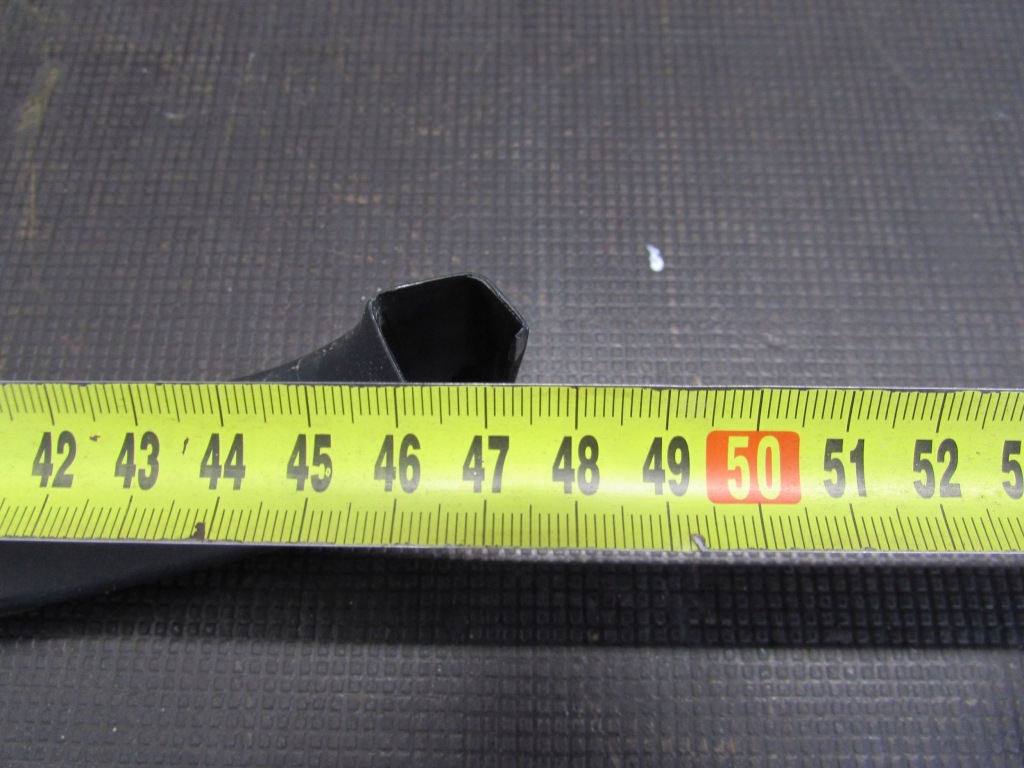 фото №7, Молдинг стекло дверь правый задняя 67673-02020 toyota corolla e21 1.8 b hybrid 19